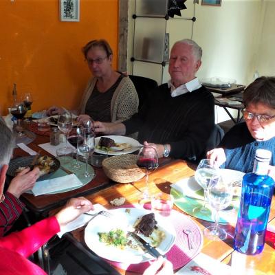 Repas de midi à Richerenches à  L’Escapade