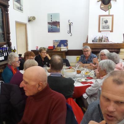 Repas Bouillabaisse resto la Camargue au Salin
