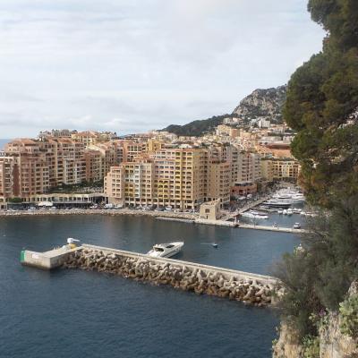 Vue depuis le rocher à Monaco