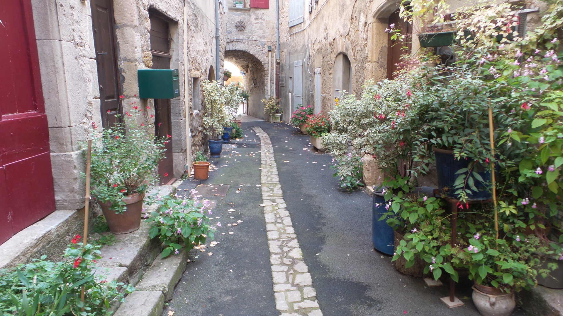 Ruelle  de St Guilhem le Désert